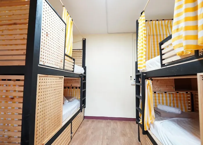 Ez Sleep @ Ratchada 19 Albergue *