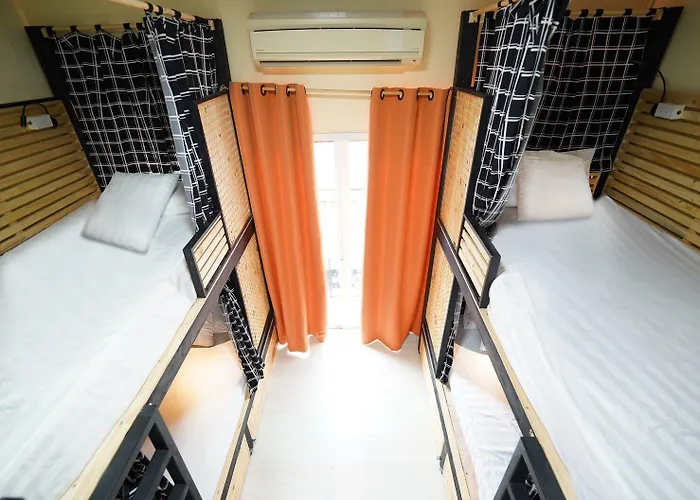 אכסניה Ez Sleep @ Ratchada 19 *